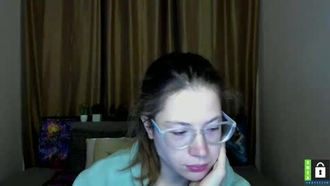 Alicia online show from 10-26-25, 12:11