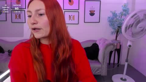 Snapshot of alicia_leclair chatting on 10-29-25, 03:42 alicia online show from 10-29-25, 03:42