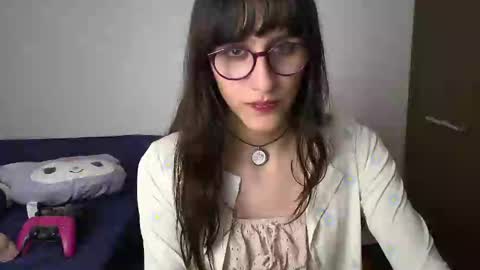 Snapshot of alicia_love29 chatting on 01-07-25, 01:38 Alice online show from 01-07-25, 01:38