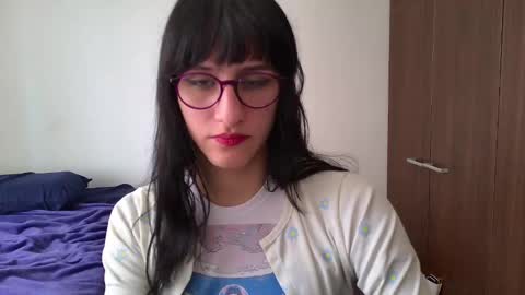 Snapshot of alicia_love29 chatting on 01-19-25, 08:09 Alice online show from 01-19-25, 08:09