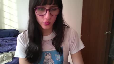 Snapshot of alicia_love29 chatting on 01-19-25, 11:10 Alice online show from 01-19-25, 11:10