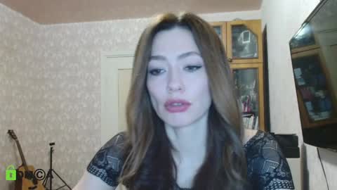 Alicia online show from 12-25-24, 04:33