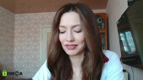 Alicia online show from 03-08-25, 04:23