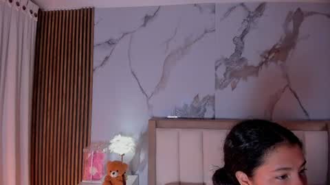 Snapshot of alicialevy chatting on 06-10-26, 11:31 LUNA online show from 06-10-26, 11:31