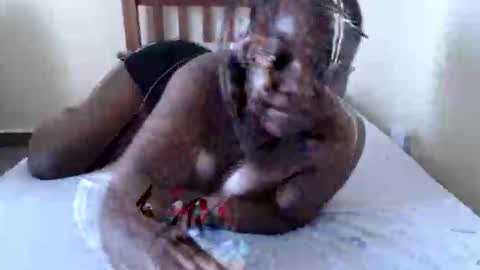 alicialust1 online show from 02-21-25, 12:17