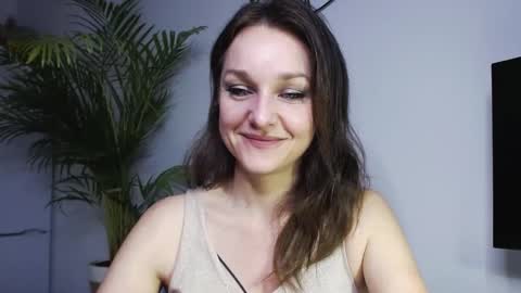Alicia online show from 01-14-25, 04:18