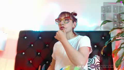 Snapshot of aliciawithe chatting on 09-30-25, 12:10  Alicia  online show from 09-30-25, 12:10