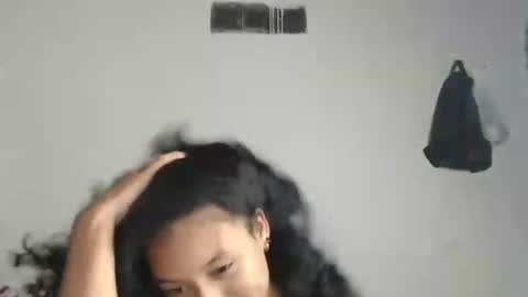 Snapshot of alicie_sexy_hot_20 chatting on 03-12-25, 04:41 ana online show from 03-12-25, 04:41