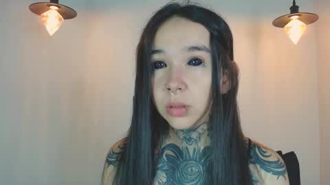 Snapshot of alien_eyes09 chatting on 03-14-26, 02:17 online show from 03-14-26, 02:17