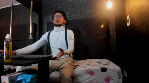 Snapshot of alien_high chatting on 09-28-25, 12:43 AlienHigh FlashNigga online show from 09-28-25, 12:43