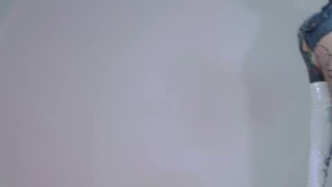 Snapshot of alienexxx chatting on 02-09-25, 03:22 online show from 02-09-25, 03:22