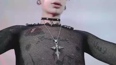 Snapshot of alienexxx chatting on 03-01-25, 03:43 online show from 03-01-25, 03:43