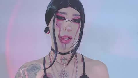 Snapshot of alienexxx chatting on 02-18-26, 09:55 online show from 02-18-26, 09:55