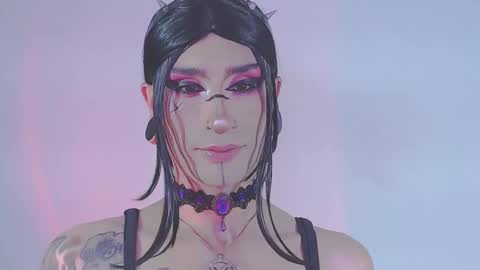 Snapshot of alienexxx chatting on 03-12-26, 12:50 online show from 03-12-26, 12:50