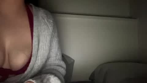 Snapshot of alihandra_ale chatting on 09-23-25, 04:37 alihandra_ale online show from 09-23-25, 04:37