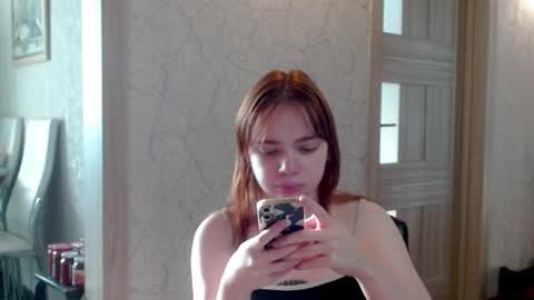 Snapshot of aliiice_stone chatting on 09-10-25, 02:06 Alice online show from 09-10-25, 02:06