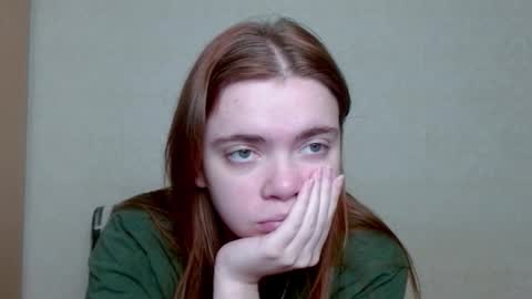 Snapshot of aliiice_stone chatting on 11-08-25, 01:39 Alice online show from 11-08-25, 01:39