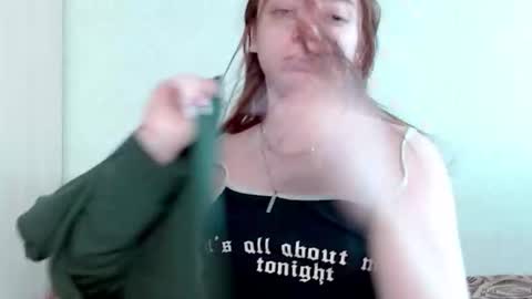 Snapshot of aliiice_stone chatting on 02-22-26, 09:19 Alice online show from 02-22-26, 09:19