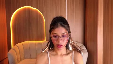 alina_b_ online show from 04-20-26, 08:10