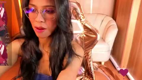 Snapshot of alina_b_ chatting on 06-12-26, 12:59 alina_b_ online show from 06-12-26, 12:59