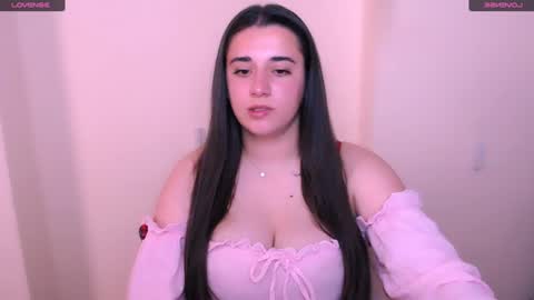 Snapshot of alinaasti_ chatting on 06-26-26, 07:13 Alina online show from 06-26-26, 07:13