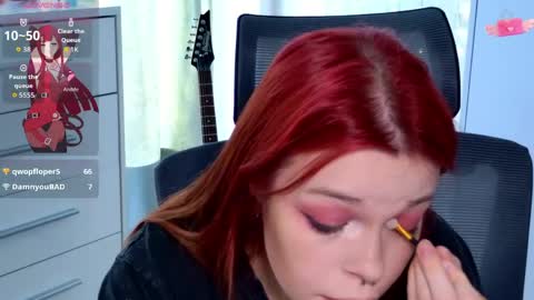 Snapshot of alinabae chatting on 05-29-26, 07:50 Alina and Ben online show from 05-29-26, 07:50