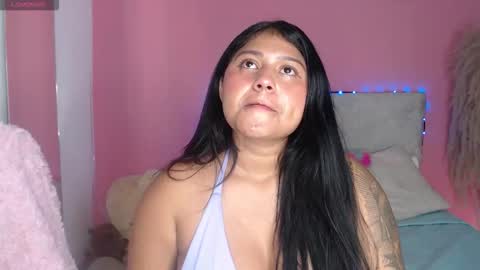 Snapshot of alinakiss_ chatting on 02-08-26, 08:51 lili online show from 02-08-26, 08:51