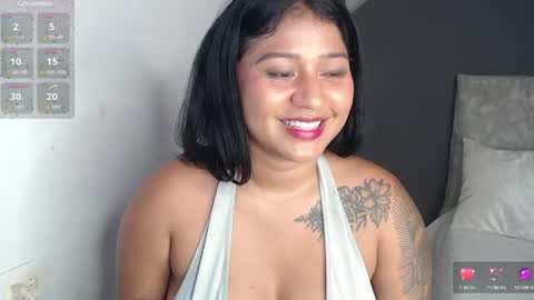Snapshot of alinakiss_ chatting on 05-10-26, 02:11 lili online show from 05-10-26, 02:11