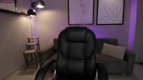 alinakravitz_ online show from 12-02-25, 11:48