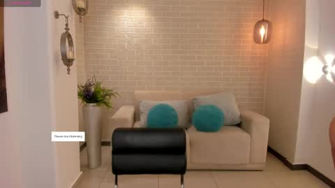 alinakravitz_ online show from 04-28-26, 06:46