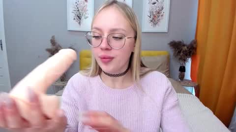 alinaocean online show from 11-22-25, 08:13