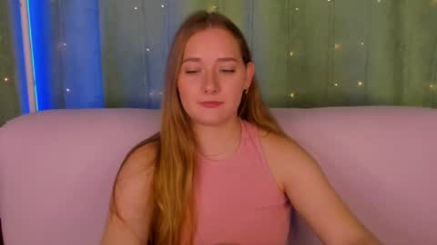 Snapshot of alinawise chatting on 07-14-26, 02:05 alinawise online show from 07-14-26, 02:05