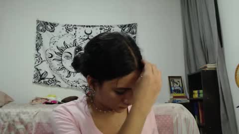 Snapshot of alinawoolf_ chatting on 12-04-24, 02:31  Ali  online show from 12-04-24, 02:31