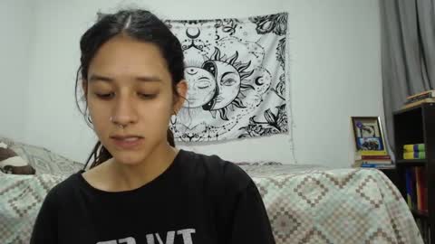 Snapshot of alinawoolf_ chatting on 12-26-24, 01:40  Ali  online show from 12-26-24, 01:40