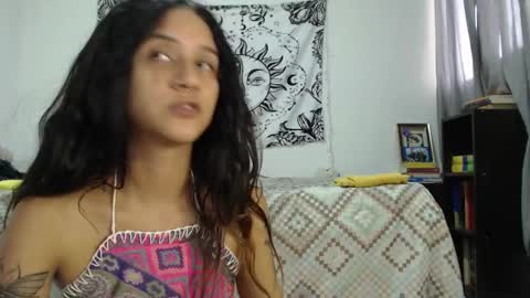 Snapshot of alinawoolf_ chatting on 12-27-24, 10:16  Ali  online show from 12-27-24, 10:16