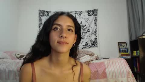 Snapshot of alinawoolf_ chatting on 01-11-25, 08:43  Ali  online show from 01-11-25, 08:43