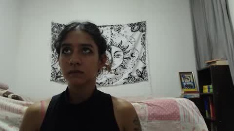 Snapshot of alinawoolf_ chatting on 01-13-25, 02:39  Ali  online show from 01-13-25, 02:39