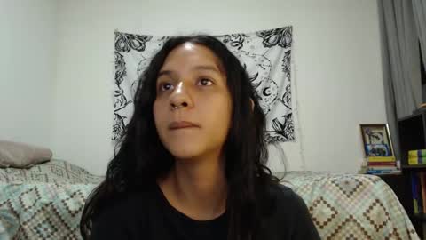 Snapshot of alinawoolf_ chatting on 02-02-25, 03:43  Ali  online show from 02-02-25, 03:43