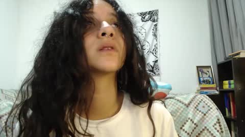 Snapshot of alinawoolf_ chatting on 02-09-25, 04:14  Ali  online show from 02-09-25, 04:14