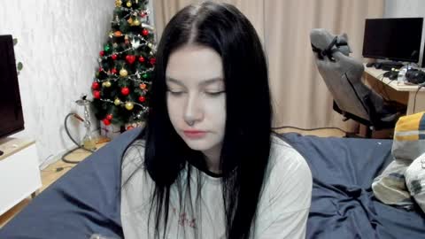 Aline Greeeen online show from 12-12-24, 02:48