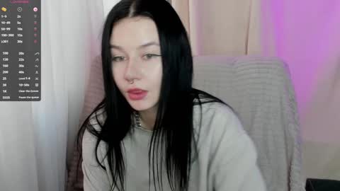 Aline Greeeen online show from 01-17-25, 08:13