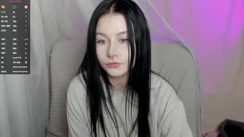 Aline Greeeen online show from 02-19-25, 12:22