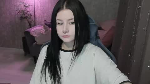 Aline Greeeen online show from 10-08-25, 02:53