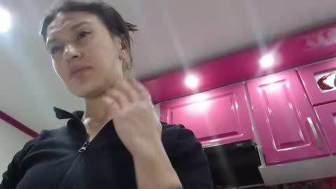 alipetite online show from 10-06-25, 12:08