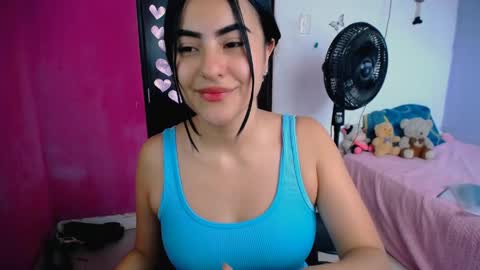 Snapshot of alis_jones__ chatting on 05-11-26, 06:27 Alis jines online show from 05-11-26, 06:27
