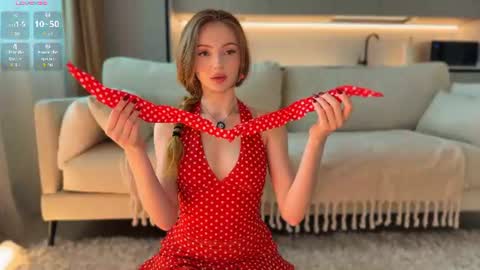 Snapshot of alis_molli chatting on 07-10-26, 03:03 Alisa but you can call me Molli online show from 07-10-26, 03:03