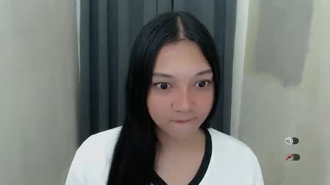 Shanti xhey online show from 09-13-25, 03:23