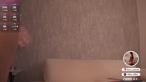 Snapshot of alisa_roldan chatting on 01-13-26, 02:33 online show from 01-13-26, 02:33