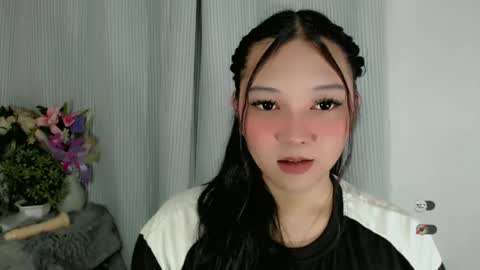 Snapshot of alisa_sexmachine chatting on 07-08-26, 02:43 call me TRISHA online show from 07-08-26, 02:43