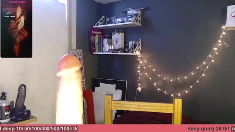 Snapshot of alisa_u chatting on 01-06-25, 10:47 alisa_u online show from 01-06-25, 10:47